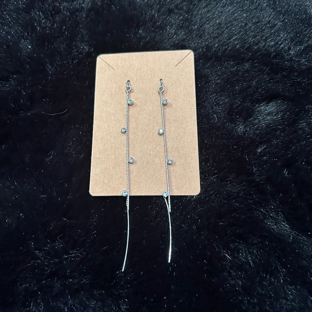 Minimalist Silver Threader Earrings with Crystals – Long Dangle Chain Design